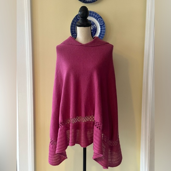 Pelo de Oro100% Baby Alpaca Wool Pink Knit Poncho